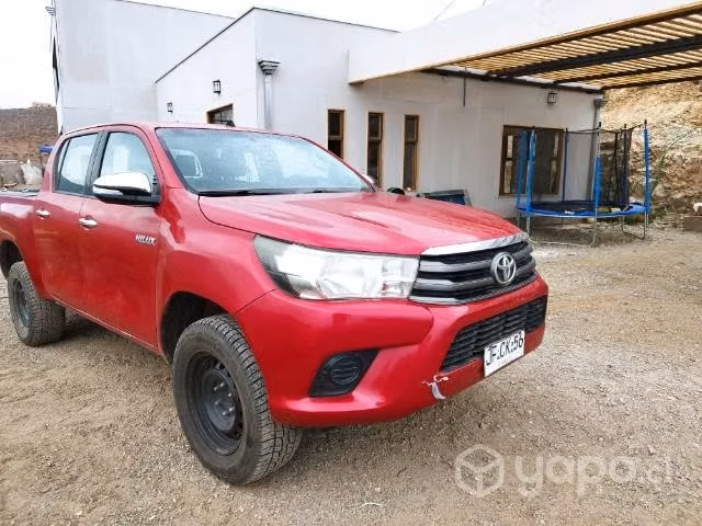 Camioneta Toyota hilux 4x2