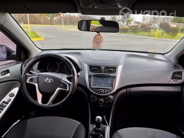 Hyundai accent