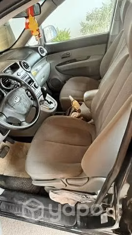 Kia carens 2011