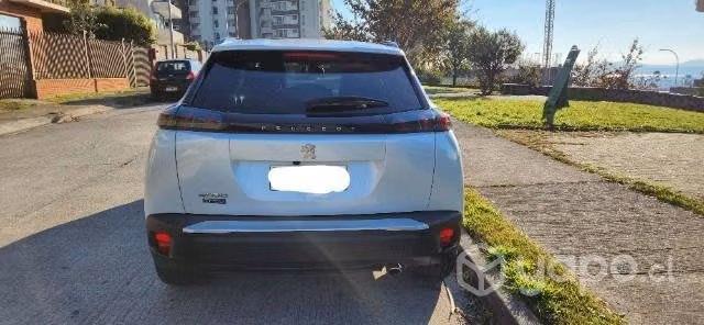 Peugeot 2008, año 2022 - Imagen 2
