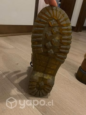 Botines 100% cuero marca Javiera Poch - Imagen 3