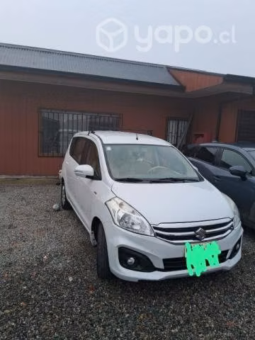 Se vende Auto SUZUKI ERTIGA 1.4 GLS
