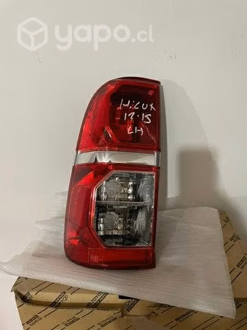 Foco trasero lh Toyota Hilux