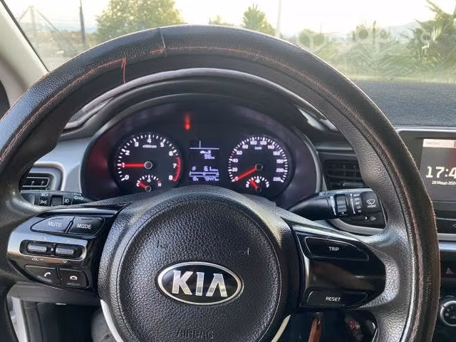 Vendo kia rio 4