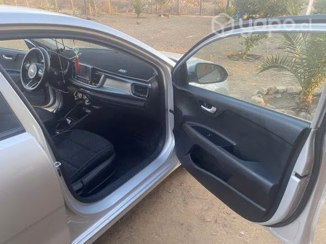 Vendo kia rio 4