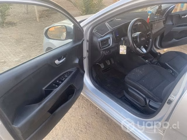 Vendo kia rio 4
