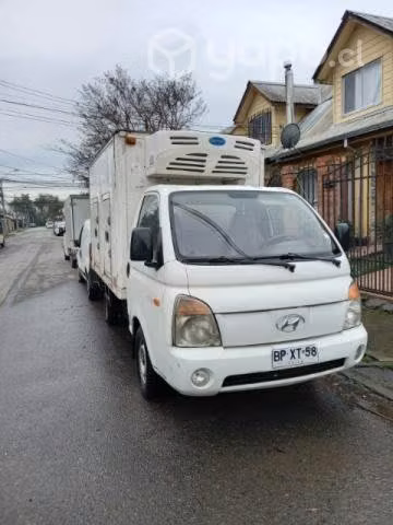 Camioneta con equipo de frio - Imagen 3