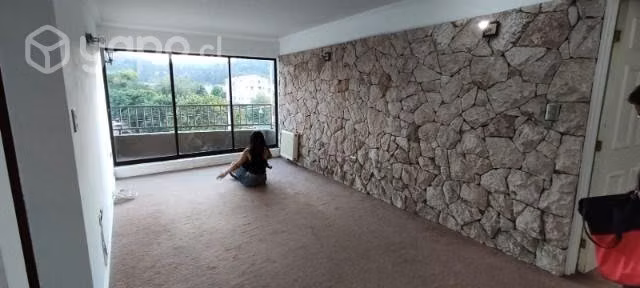 Amplio Depto 4o piso Collao esq Los Lirios
