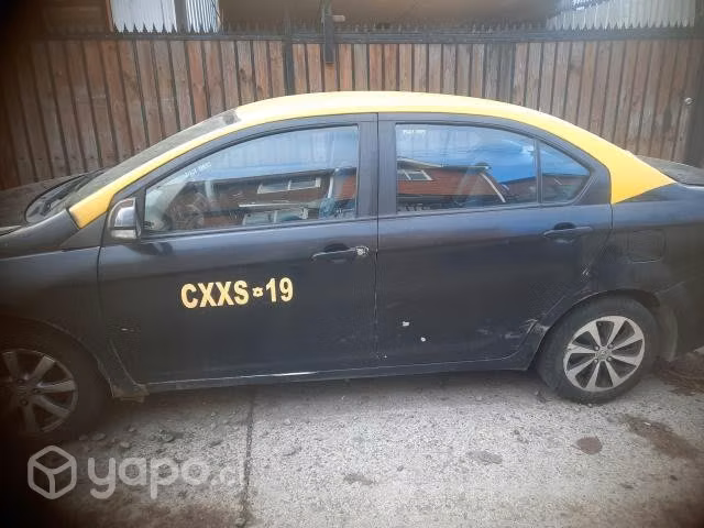 Vendo taxi año 2015