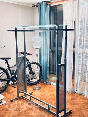 Se remata perchero de fierro galvanizado