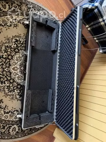Case Estuche para Teclado de 76 teclas Rockcase
