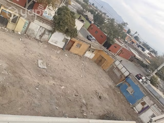 Gran terreno esquina
