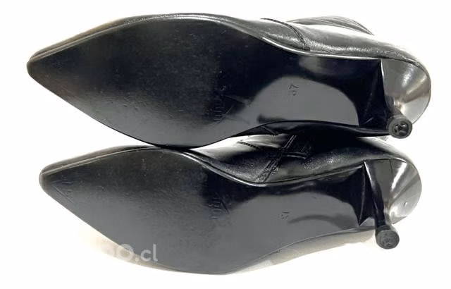 Botín Taco 100% Cuero Marca Signus N*37 Negro