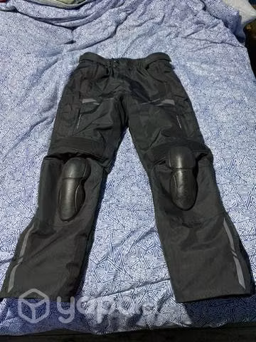 Pantalón de moto