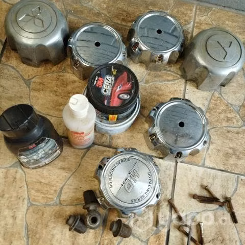 Tapa rueda camioneta y otros