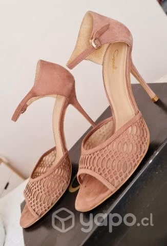 Zapatos Gacel 38, como nuevos en sus cajas.