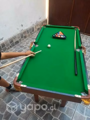 Mesa de polo 126x64,5x57cm.