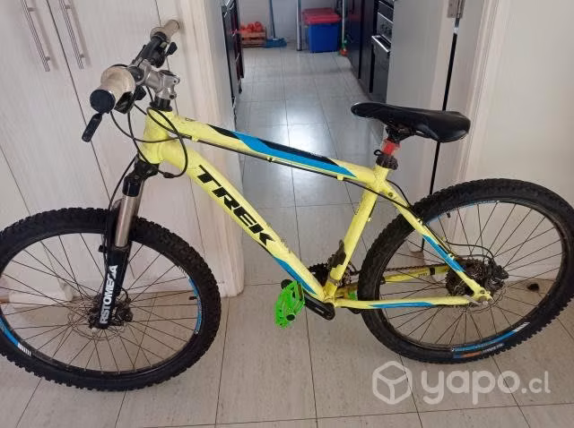 Trek 3700 +extras