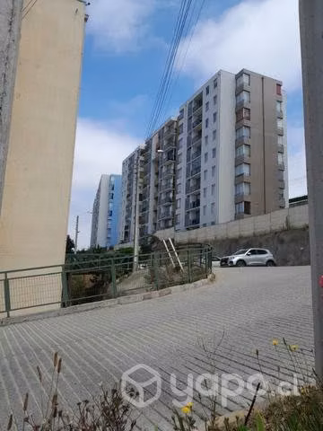 Arriendo Amoblado Cond. Viña Oriente 1 con Estac. GC incl