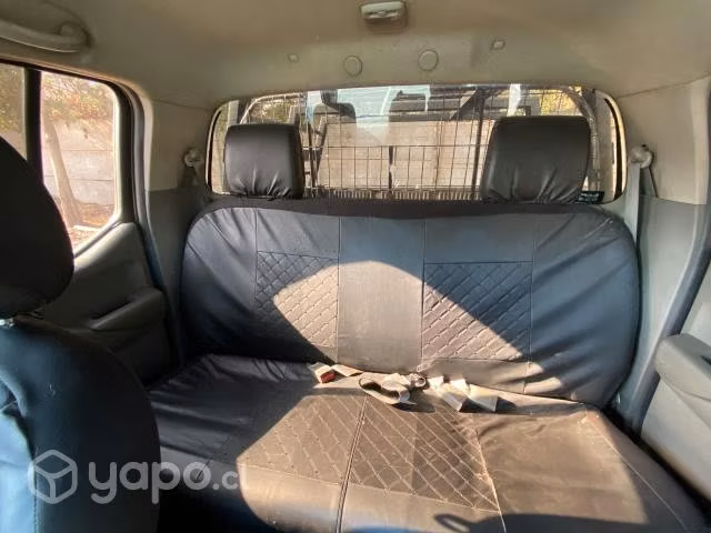 Nissan navara 2009