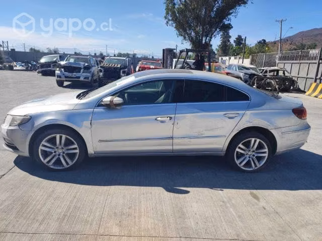 N°2814 motor en desarme volkswagen passat 2.0