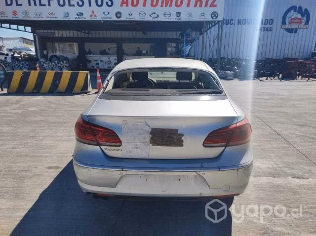 N°2814 motor en desarme volkswagen passat 2.0