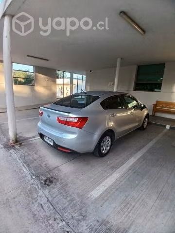 Se vende kia rio conversable