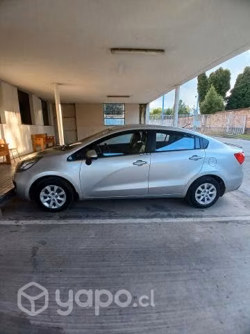 Se vende kia rio conversable