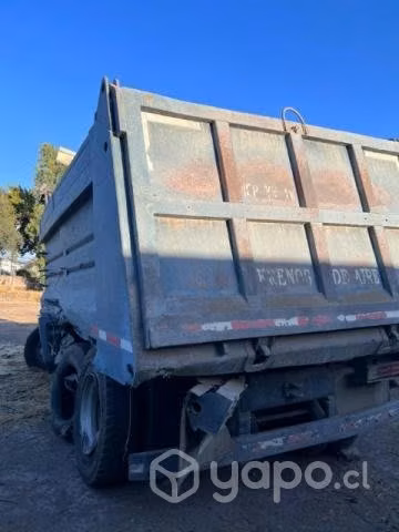Desarmando camión Ford cargo 3133