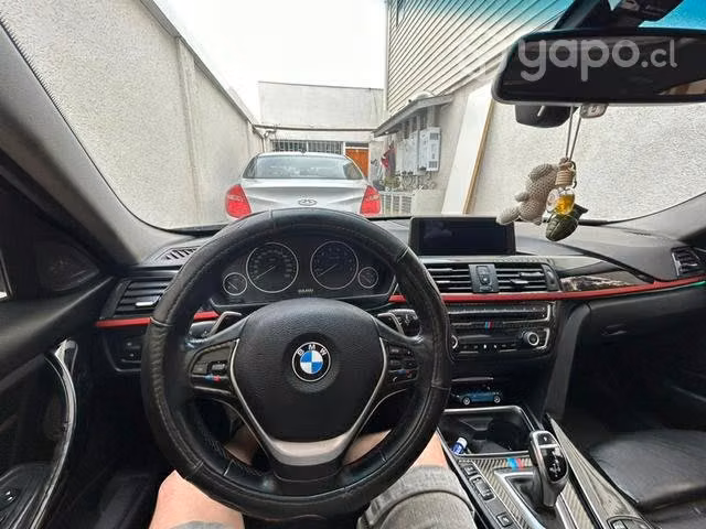 BMW 335i SPORT