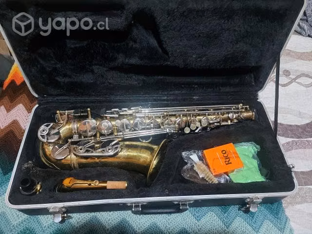 Saxofón Alto
