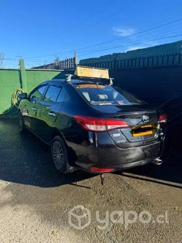 Taxi colectivo toyota yaris 2019