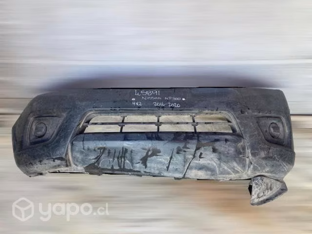 Parachoque delantero nissan np300 4x2 2016-2020