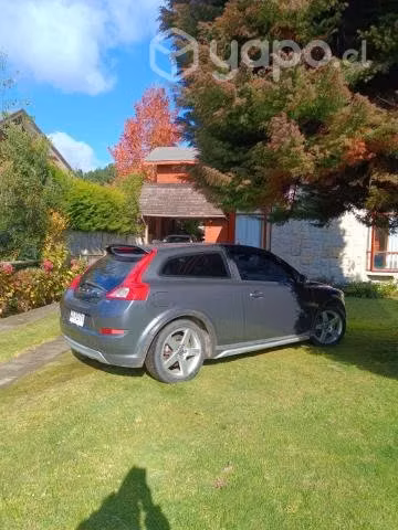 VOLVO C30 año 2011 - 2.0cc Mecánico