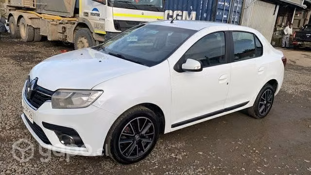 Auto Renault symbol nacionalizado