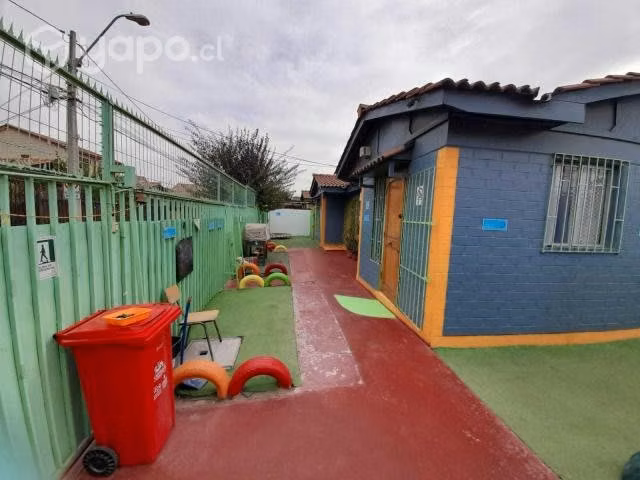 Casa apta para establecimiento educacional