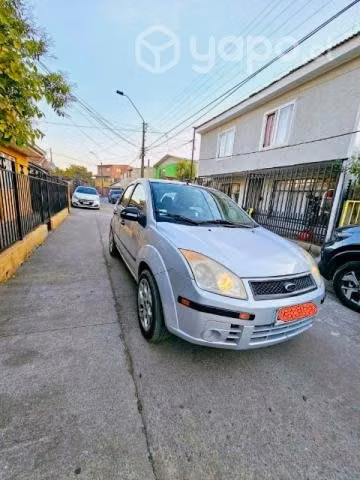 Vendo Ford fiesta año 2010