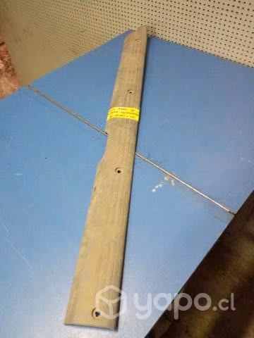 Cubre zocalo delantero izq Ford Ranger 2007-2012