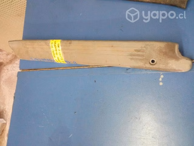 Cubre zocalo trasero derecho Ford Ranger Tailandes