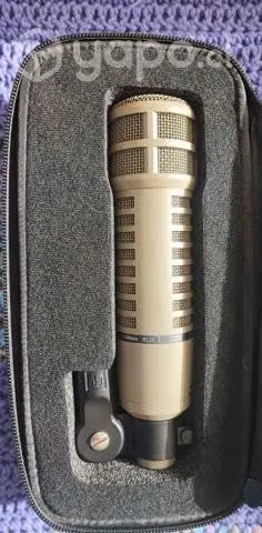 Electro Voice RE20