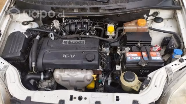 Auto Chevrolet Aveo año 2014