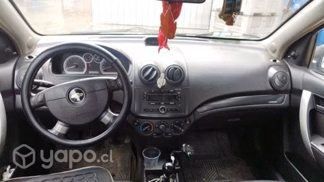 Auto Chevrolet Aveo año 2014