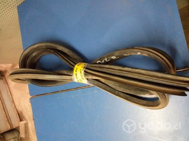 Goma pilar puerta del der Ford Ranger 2007-2012
