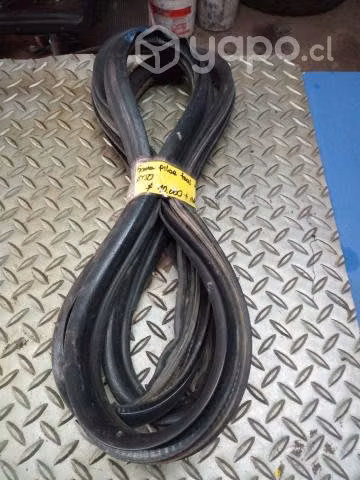 Goma pilar puerta tras izq Ford Ranger 2007-12 Tai