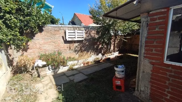 Se vende casa en villa nemesio antunez