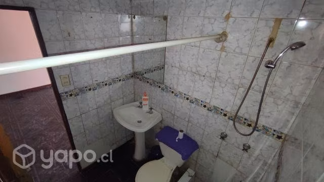 Se vende casa en villa nemesio antunez