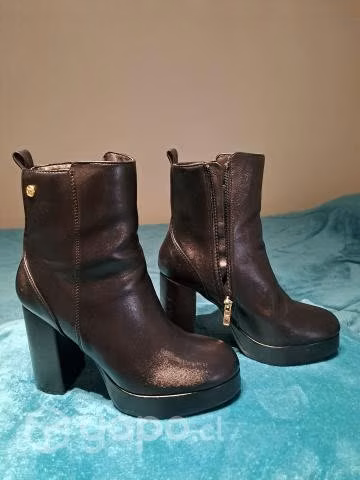 Botines negro Xti