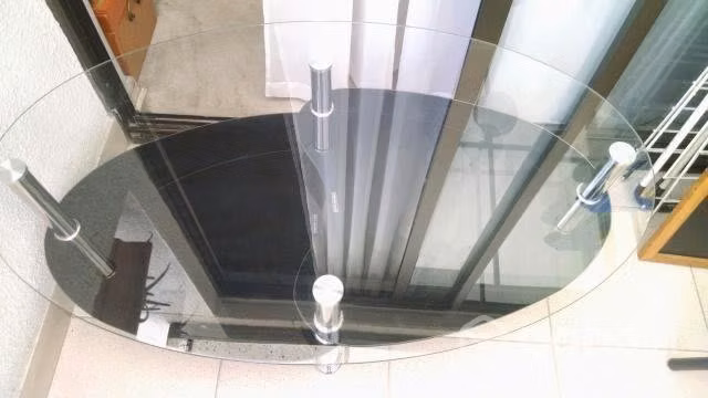 Mesa de Centro de Vidrio, forma Eclipse - Imagen 4
