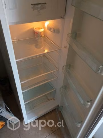Refrigerador nuevo poco uso