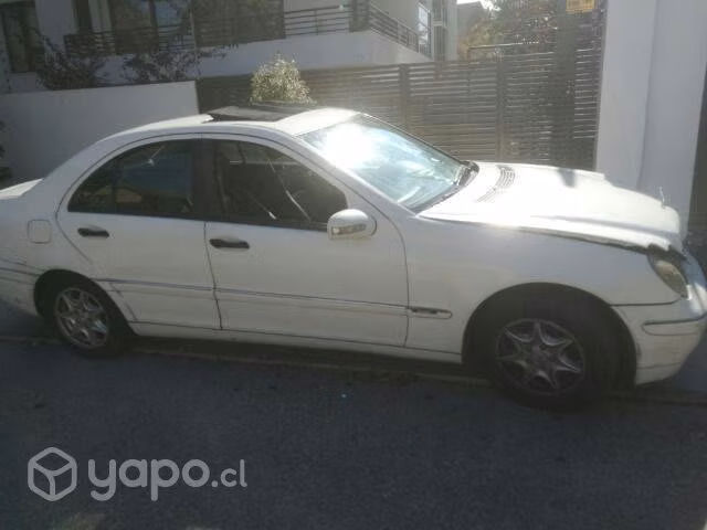 Capot mercedes benz w203, C180 kompressor - Imagen 2